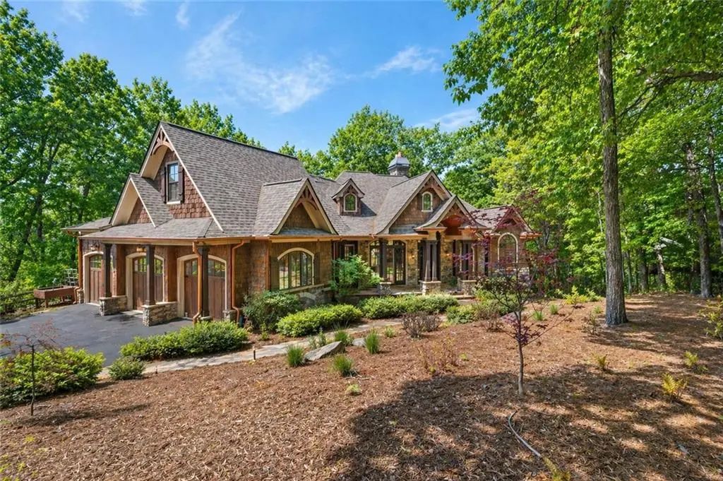 160 Bluestern Drive Se, Big Canoe