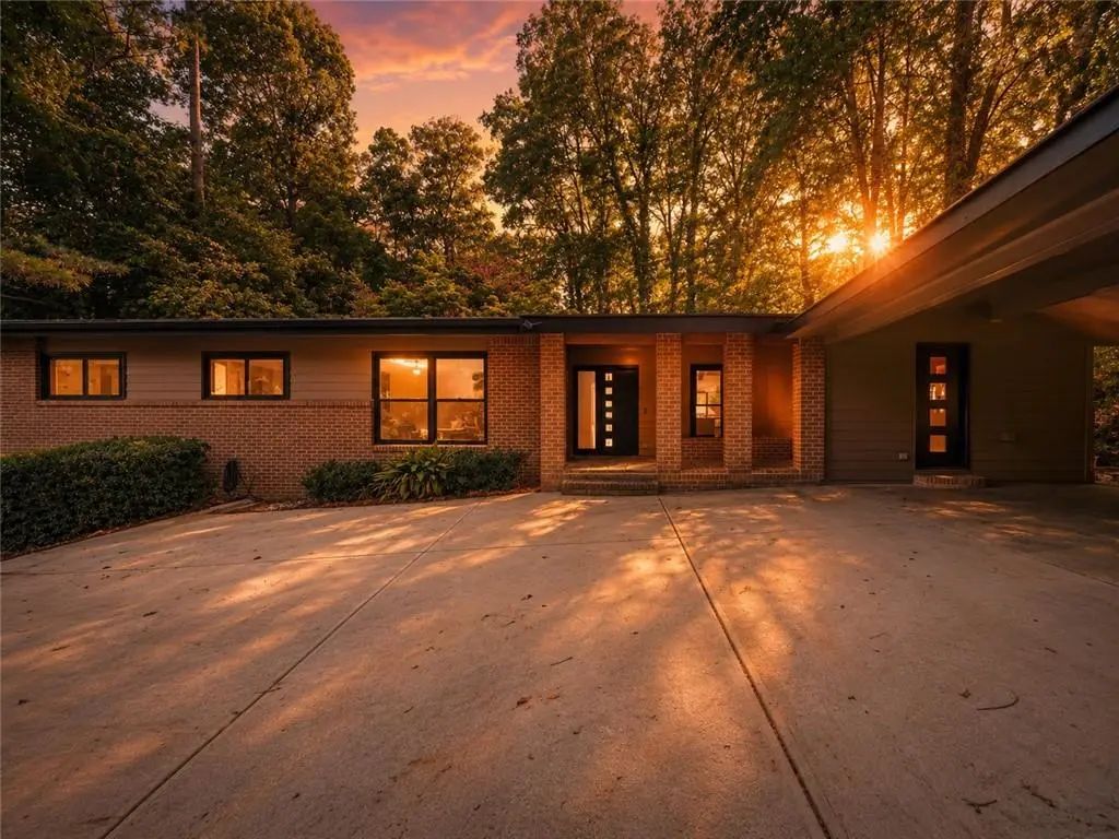 3868 Allsborough Drive, Tucker