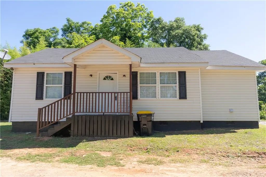 53 Washington Drive, Forsyth