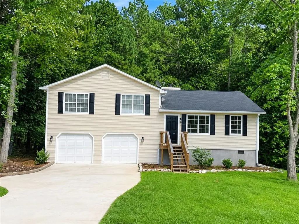 1730 Bullock Dr, Loganville