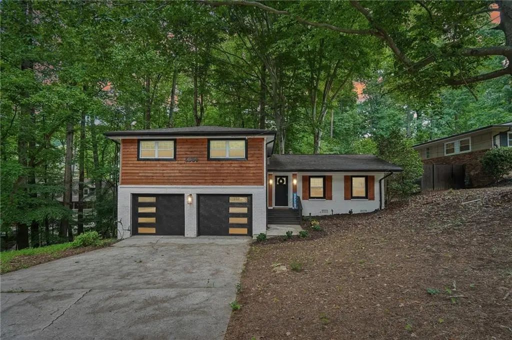 1564 Bubbling Creek Road Ne, Brookhaven