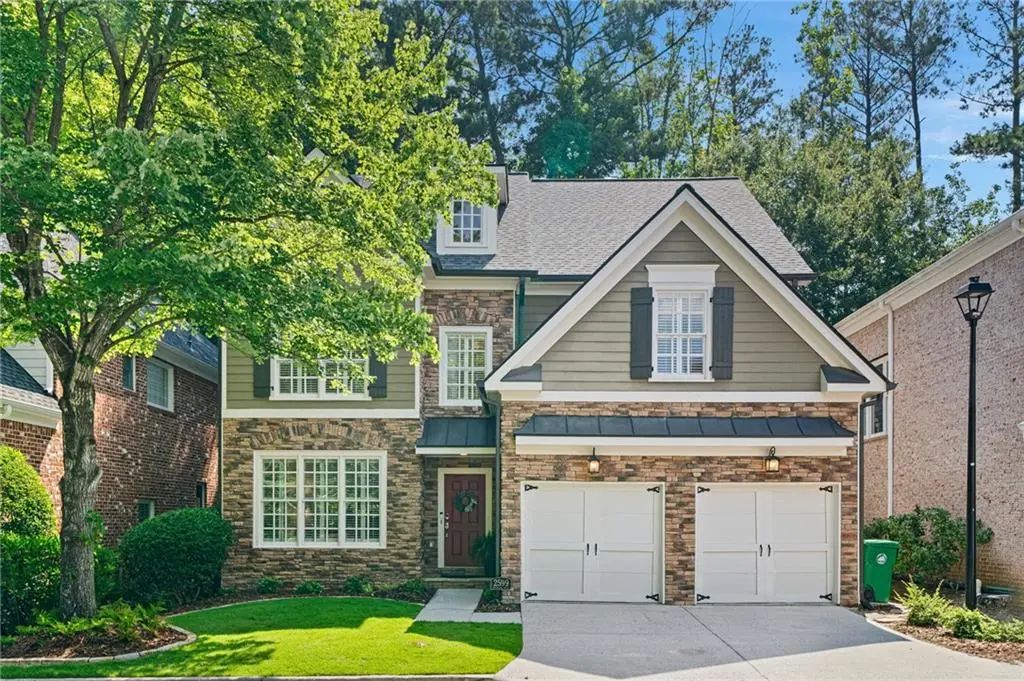 2599 Brookline Circle, Brookhaven
