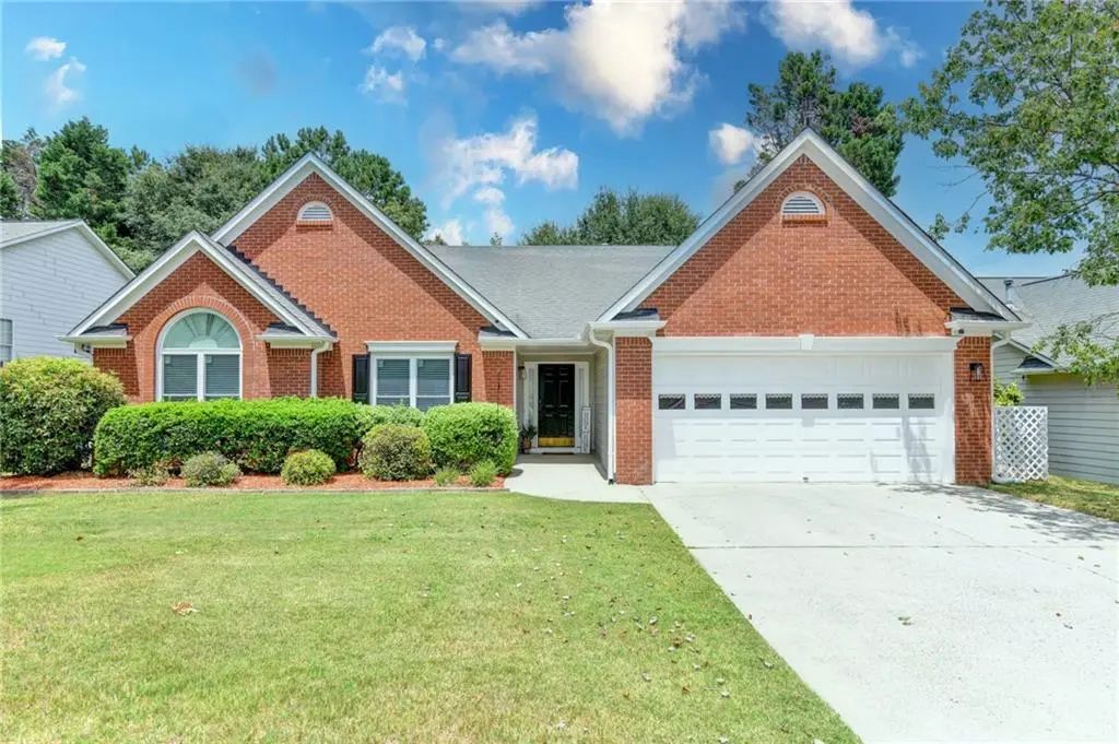 1581 Highland Bluff Court, Suwanee