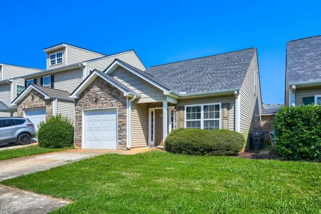 231 Alton Circle, Villa Rica