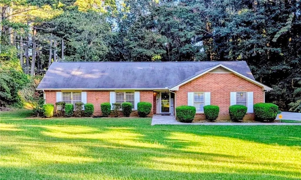 100 Whitney Way, Fayetteville
