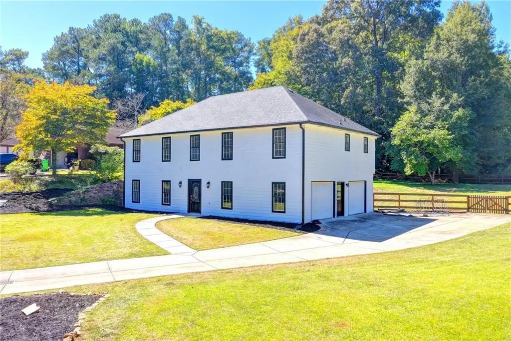 1671 Canton Hills Circle, Marietta