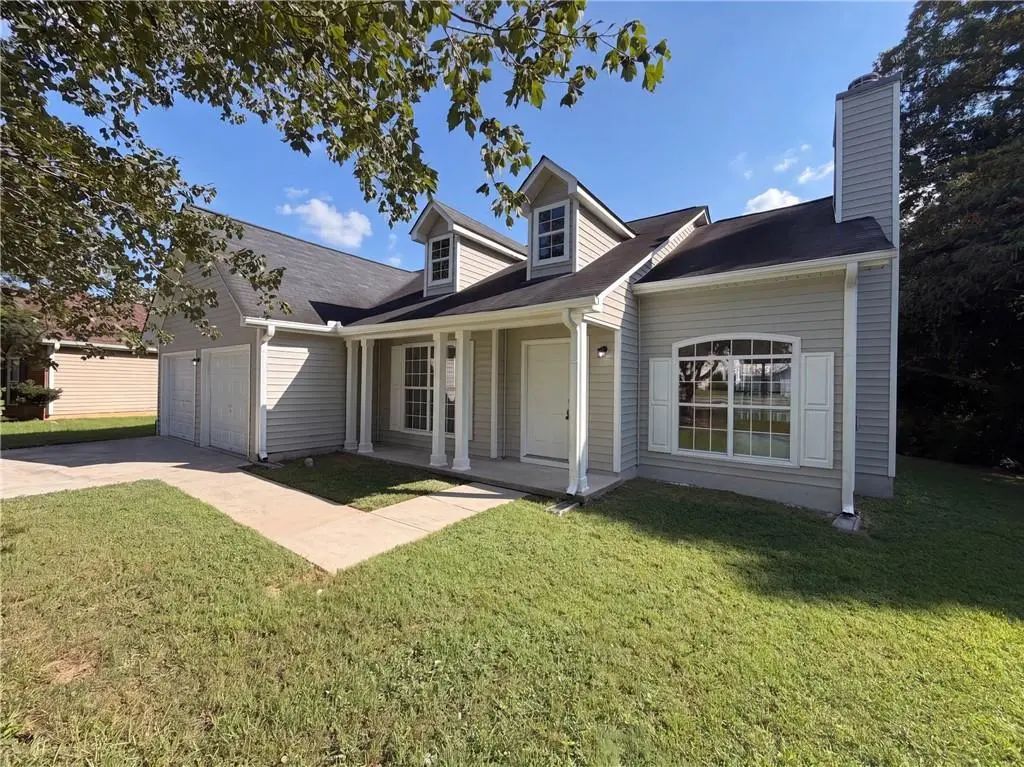 1088 Meadow Glen Circle, Fairburn