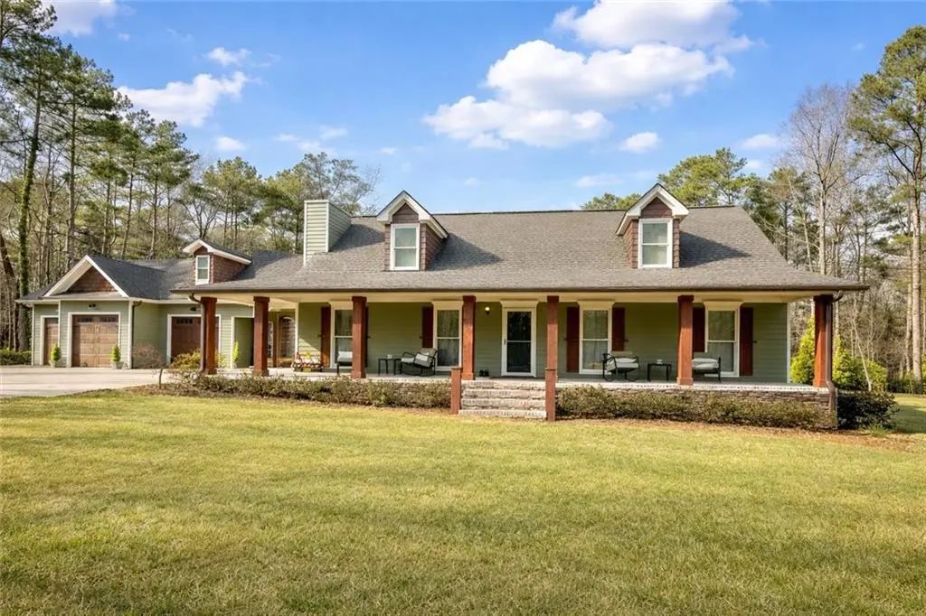 5155 Donald Drive, Loganville