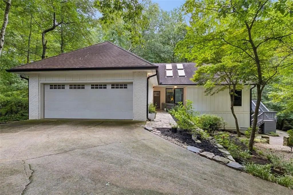2330 Castle Lane Ne, Marietta