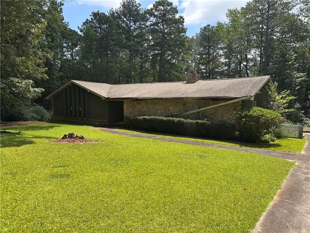 4520 Thompson Road, Atlanta
