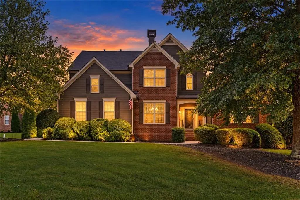 400 Forest Creek Court, Canton