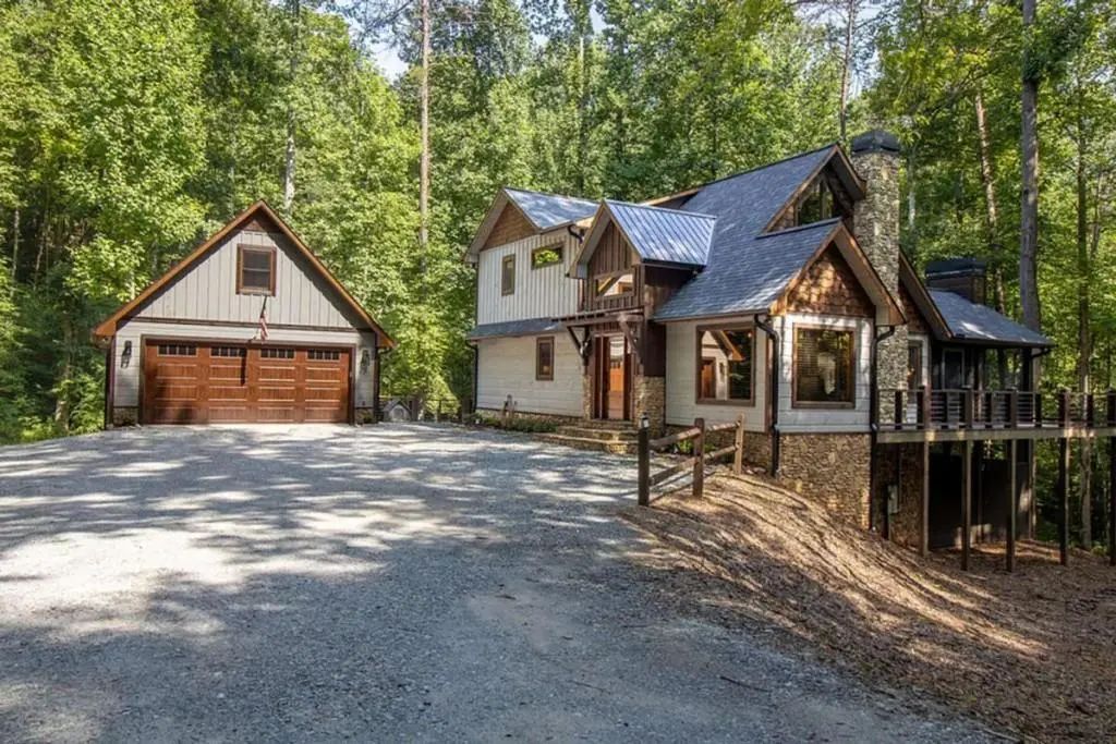 142 Timber Ridge Road, Blue Ridge