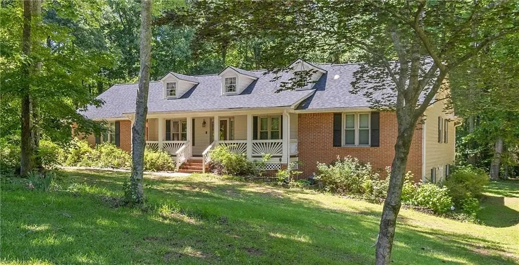 280 Deer Trace Drive, Mcdonough