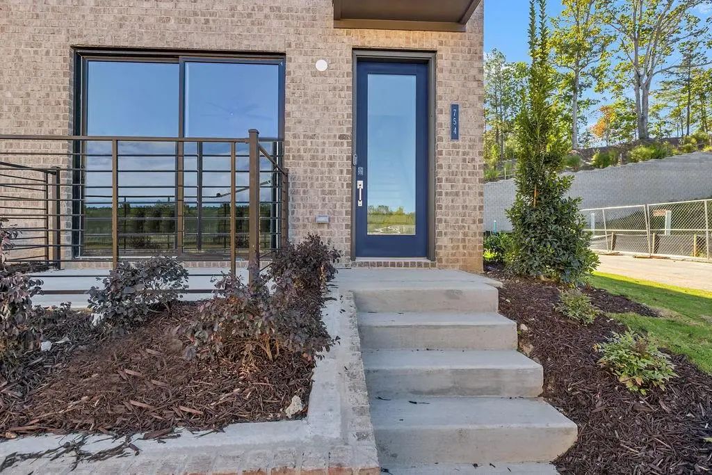 754 Urban Grange Way, Suwanee