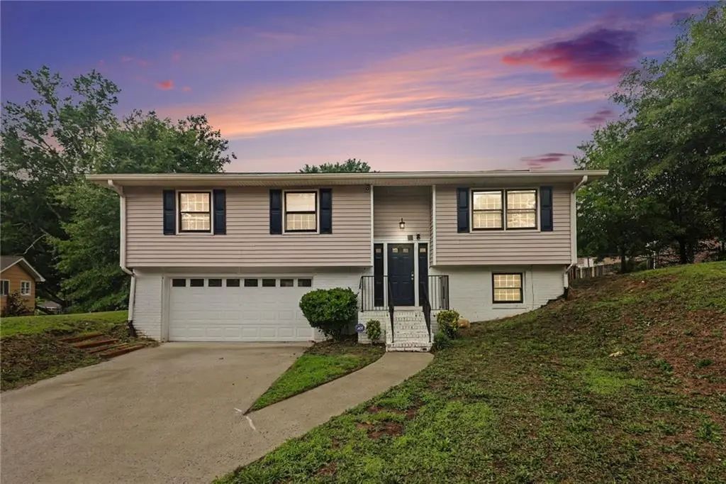 2120 Sandgate Circle, Atlanta