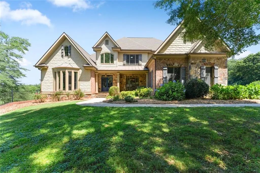 6077 Green Tree Lane, Gainesville