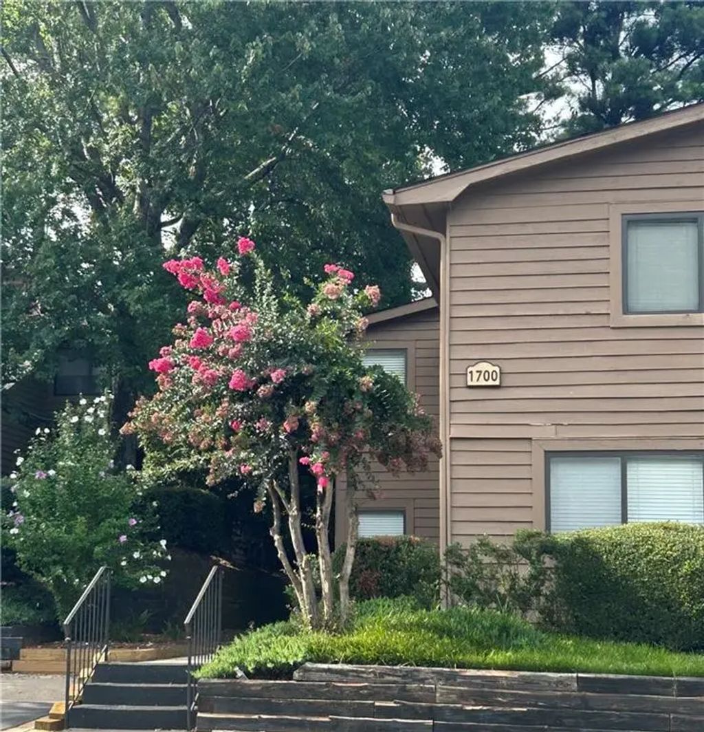 Unit 1700 - 1702 Parkaire Crossing, Marietta