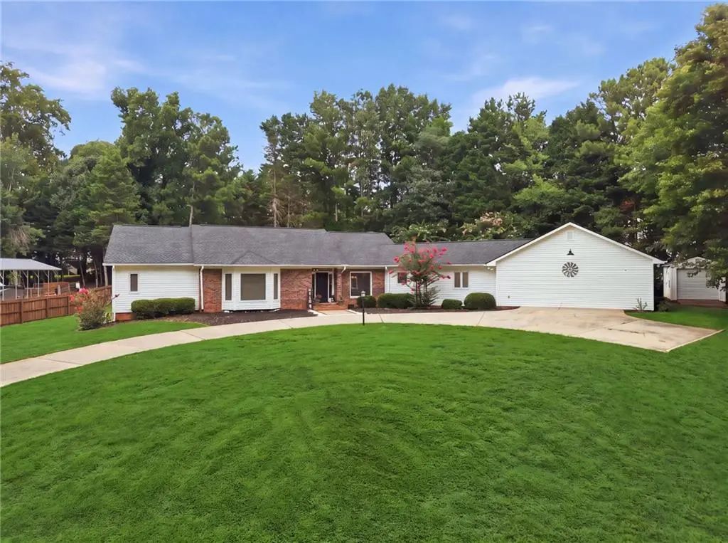 5235 Lanton Circle, Gainesville