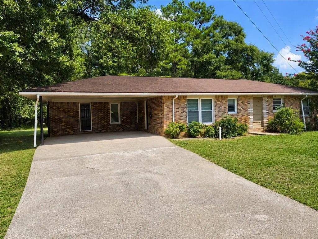 524 Sawmill Road, Hampton
