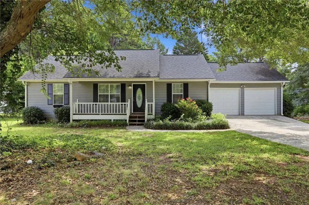 178 Peach Forest Place, Douglasville