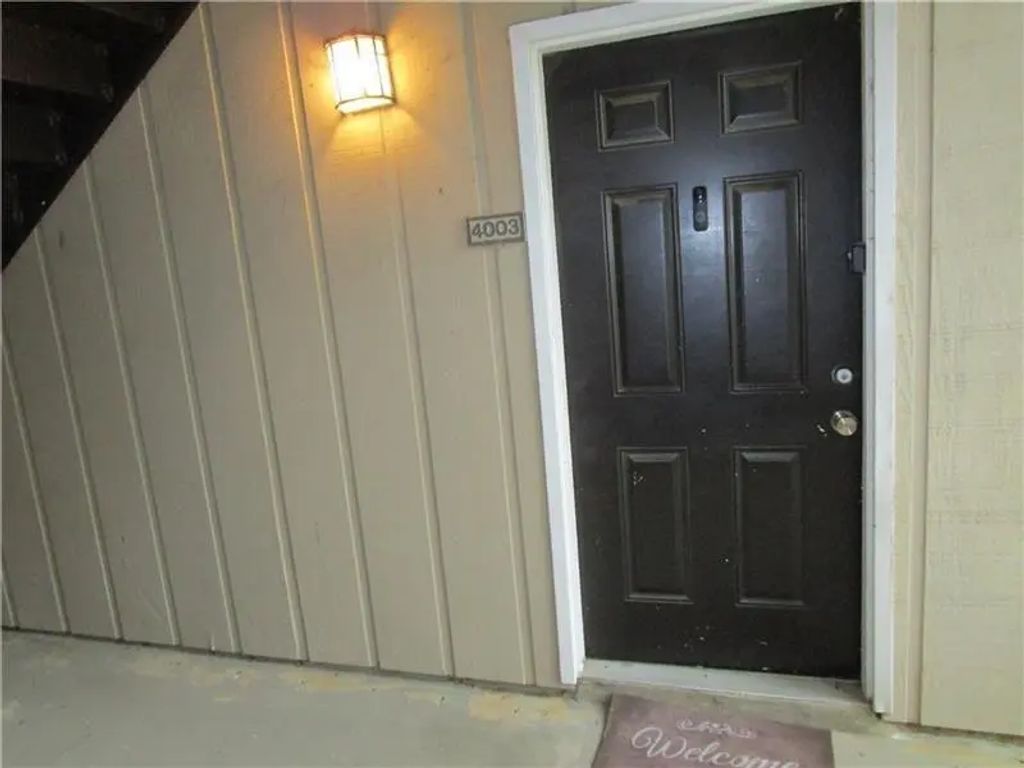 4003 Wingate Way, Sandy Springs