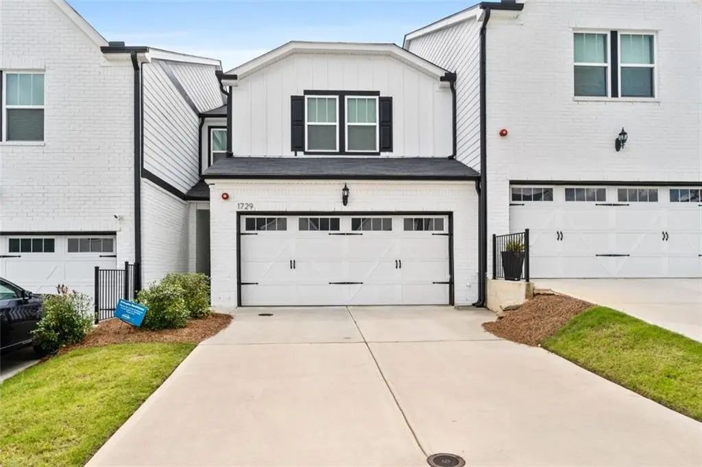1729 Hyssop Boulevard, Mableton