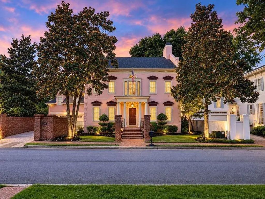 3958 Muirfield Square, Duluth