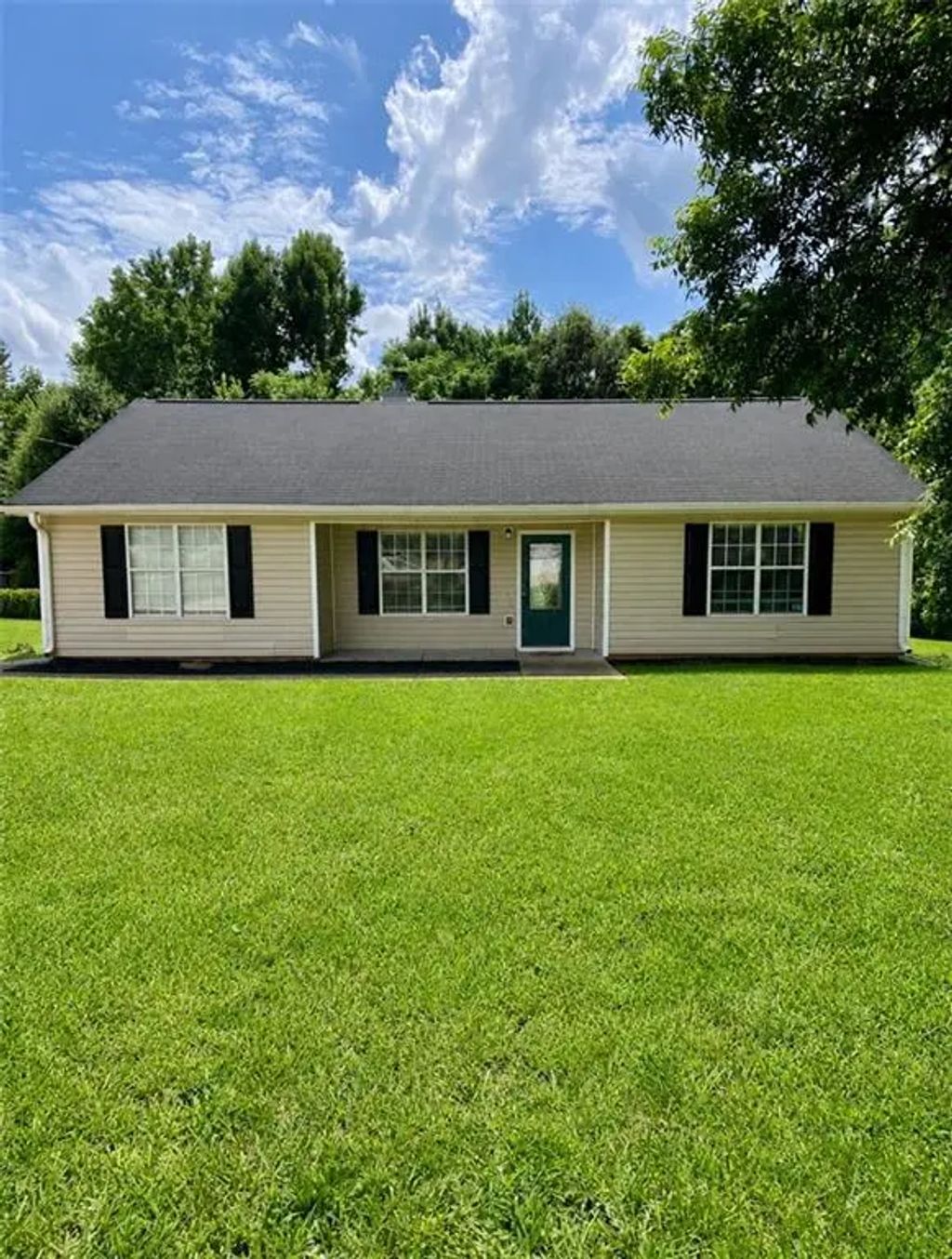 372 Mccart Road, Mcdonough