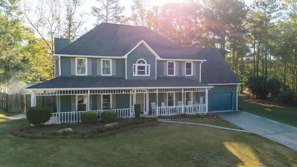 1928 Stonewood Drive, Lithia Springs