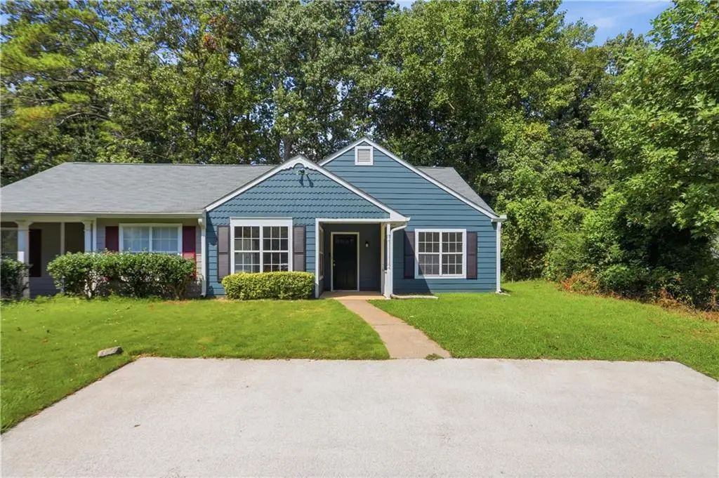 5137 Hill Farm Drive Ne, Woodstock