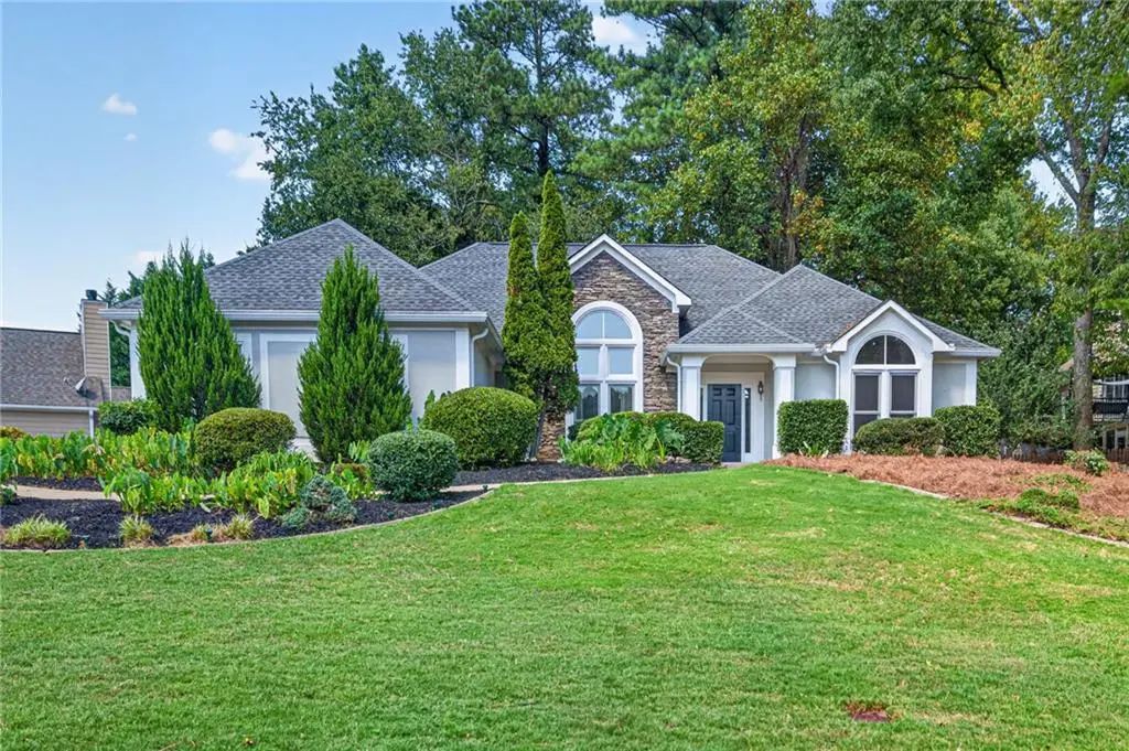 290 Deer Cliff Cove, Lawrenceville