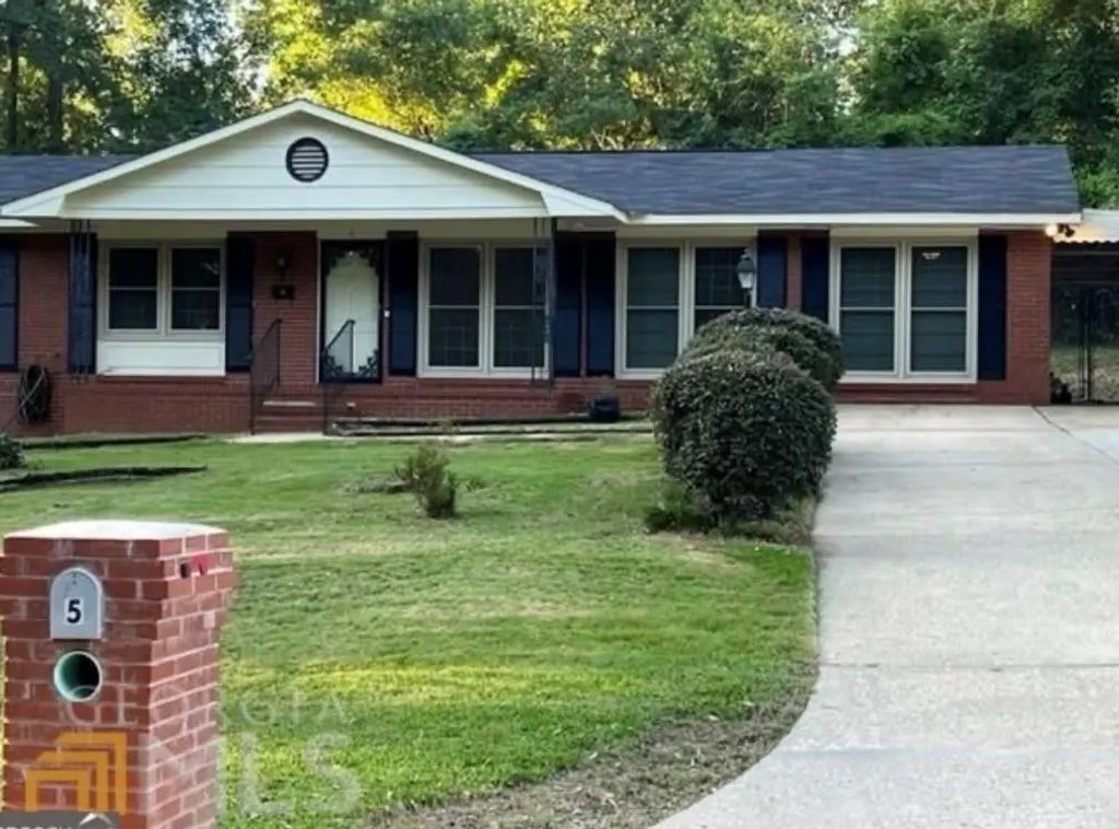 5 Clausen Drive, Columbus