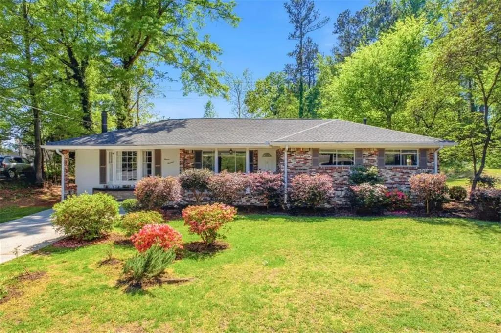 1100 Vonda Lane, Mableton