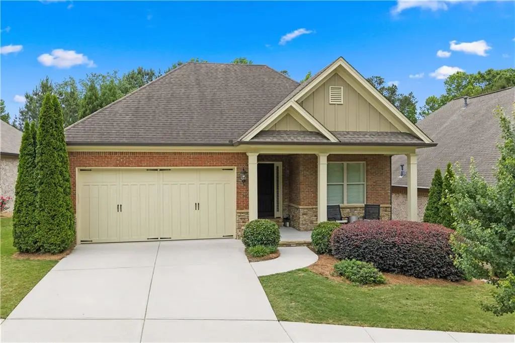 1307 Magnolia Path Way, Buford