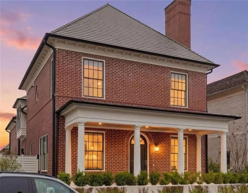 215 3rd Street, Fayetteville