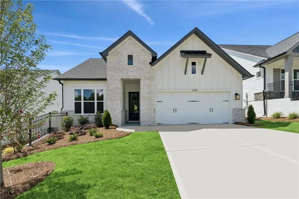 1335 Autumn Lake Drive Sw, Gainesville