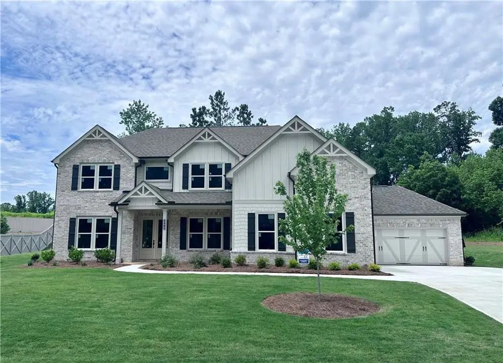 4085 Sierra Vista Circle, Cumming