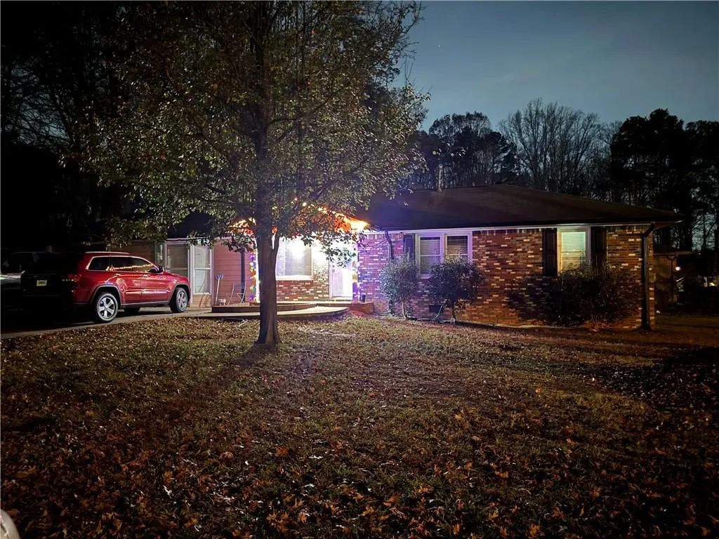 518 Shady Lane, Forest Park