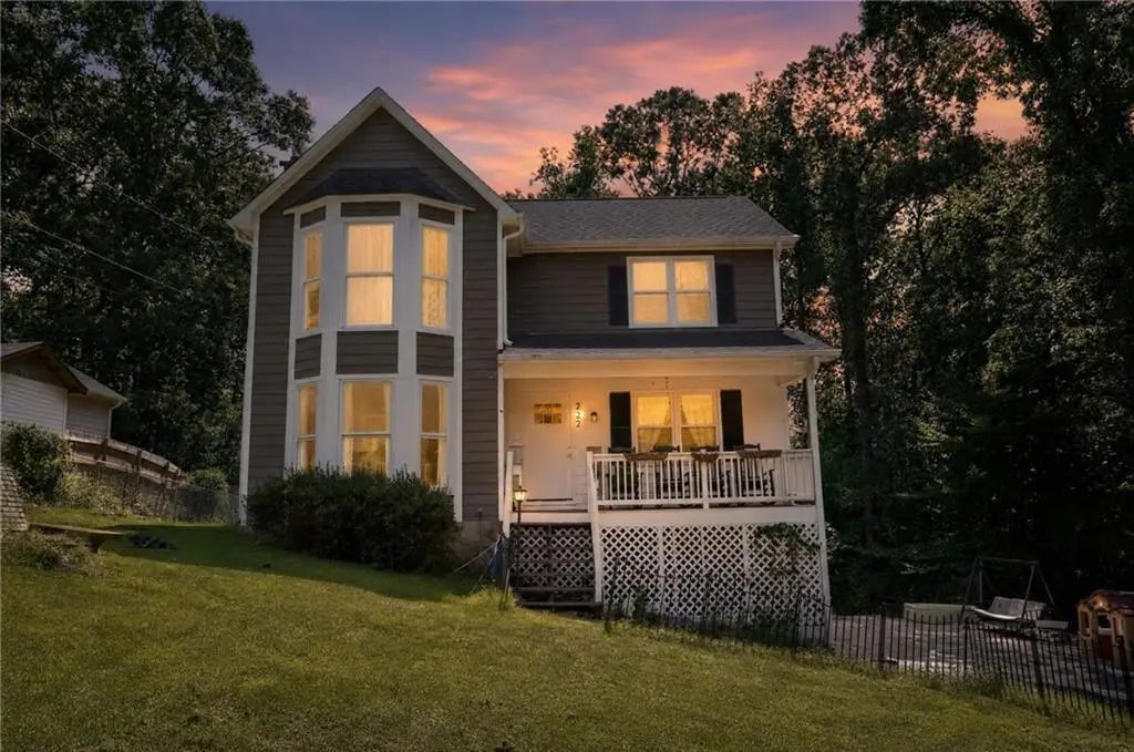 222 Valley Brook Drive, Woodstock