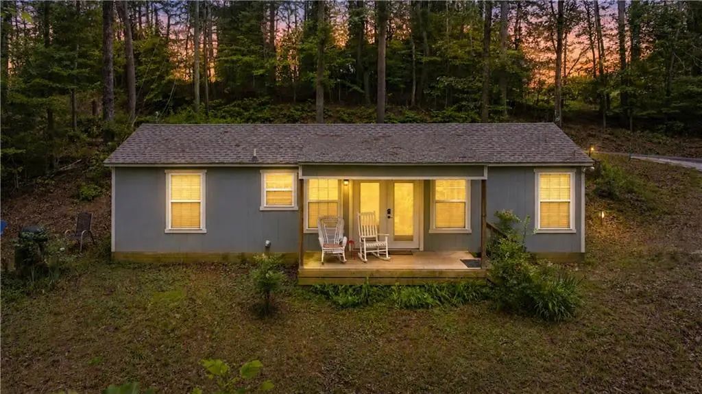 575 Hidden Valley Drive, Demorest