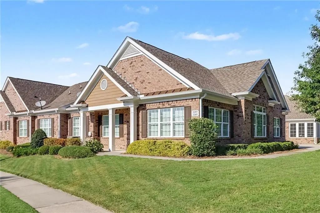 3341 Lindenridge Drive, Buford