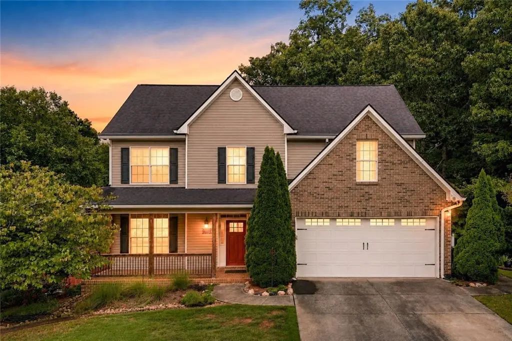 707 Bedford Trace, Canton