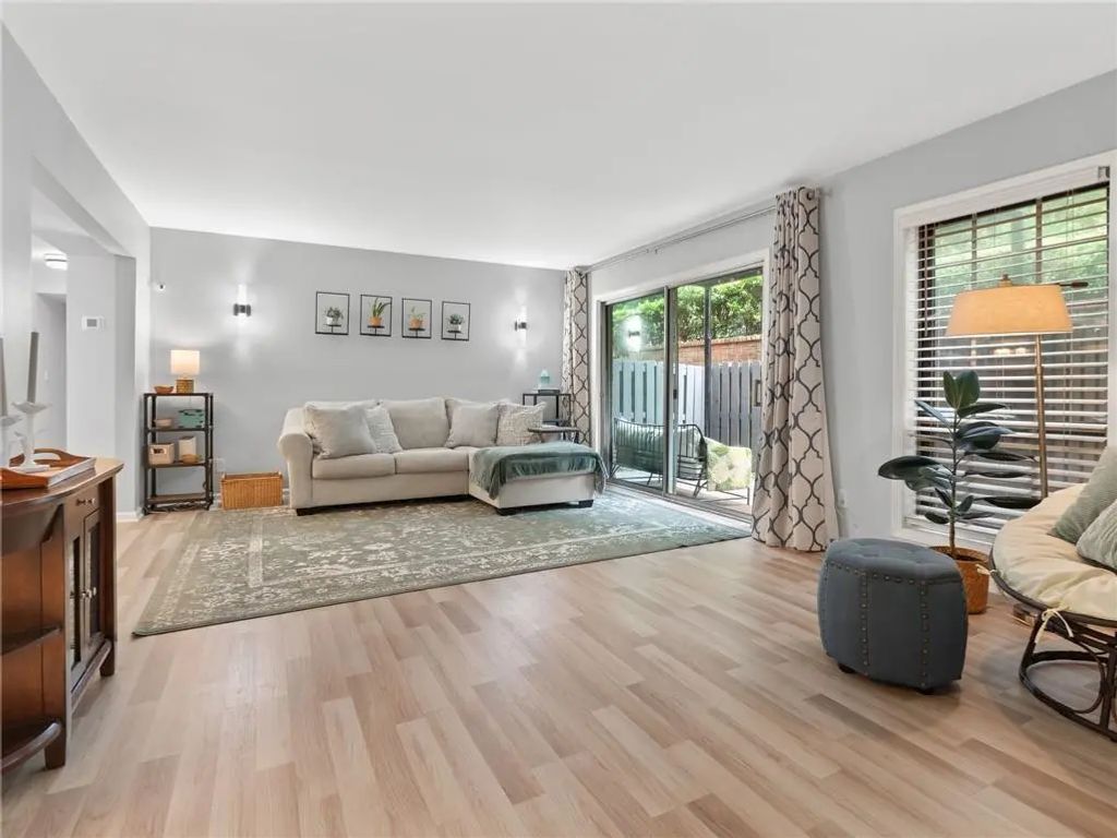 Unit H26 - 6851 Roswell Road, Atlanta