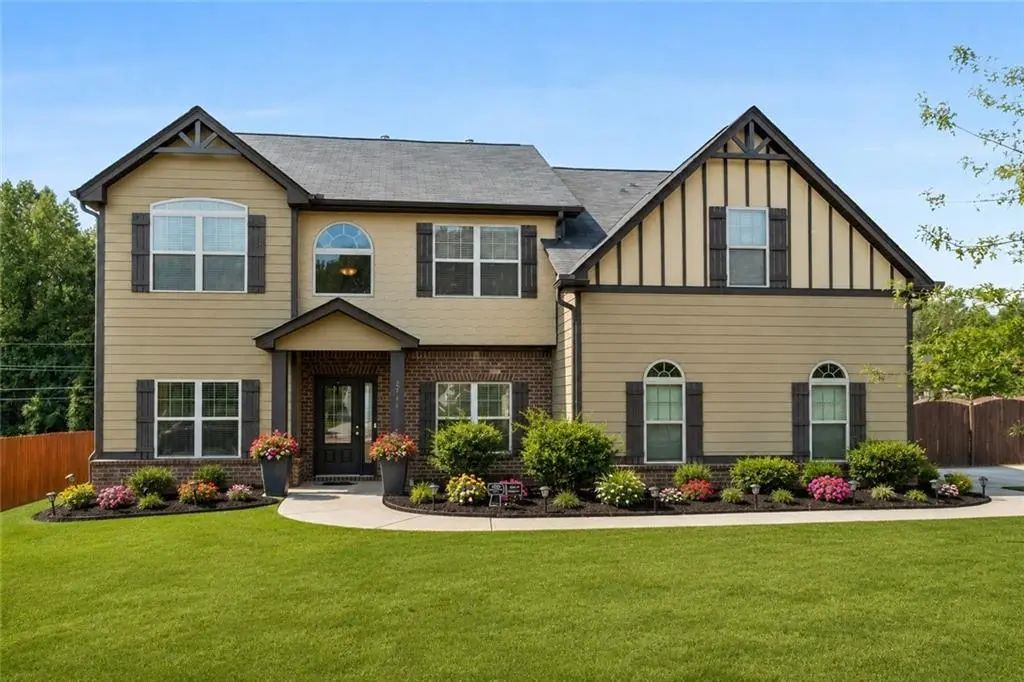 2748 Village Park Drive E, Ellenwood