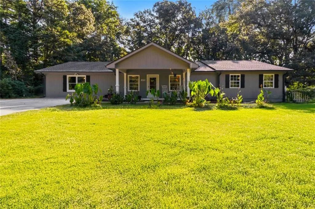 3290 Stonewall Tell Road, Atlanta