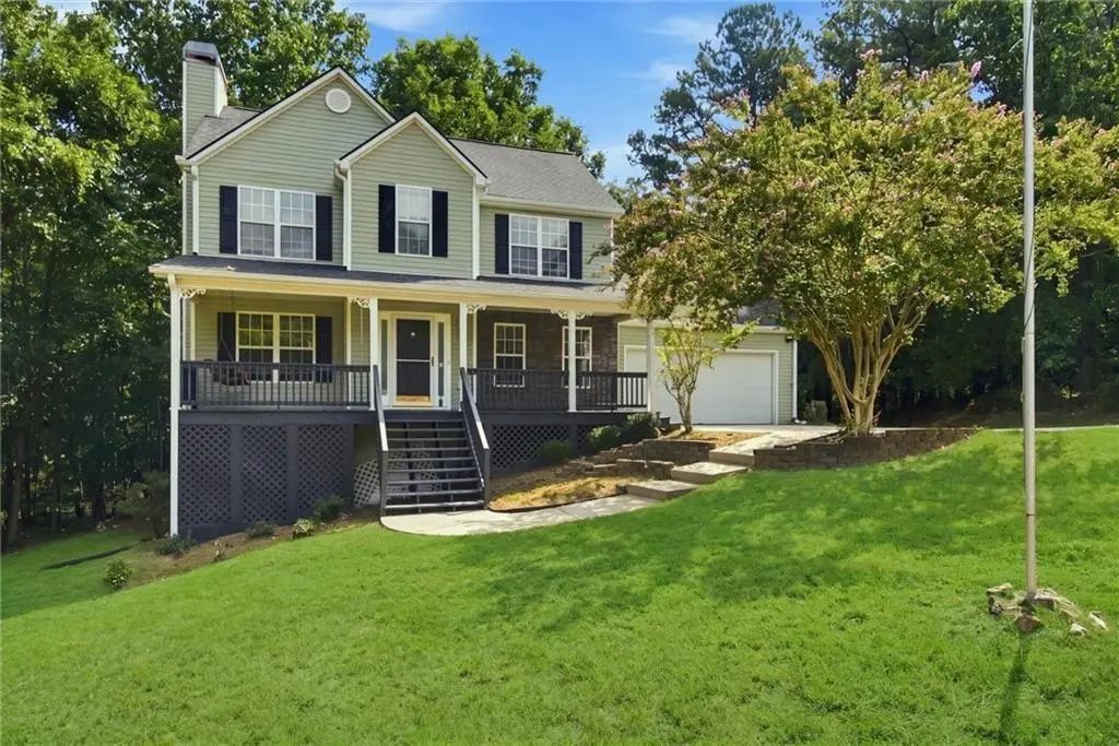 3241 Victoria Place Drive, Loganville