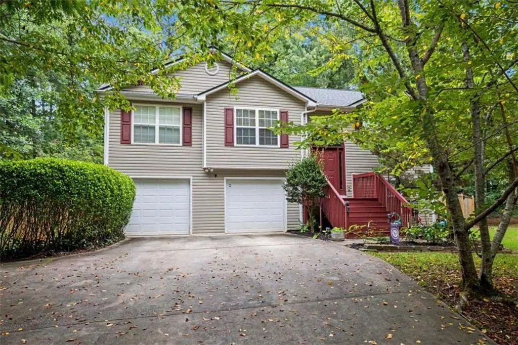 1049 Millard Farmer Road, Newnan