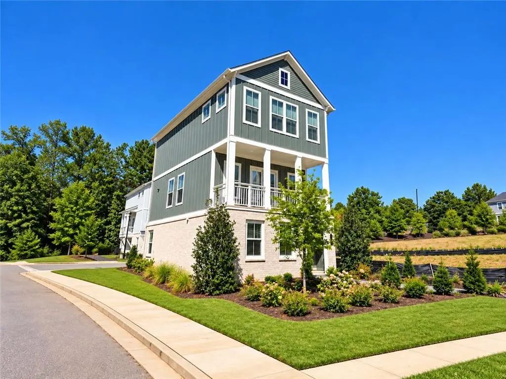 402 Boardwalk Way, Alpharetta
