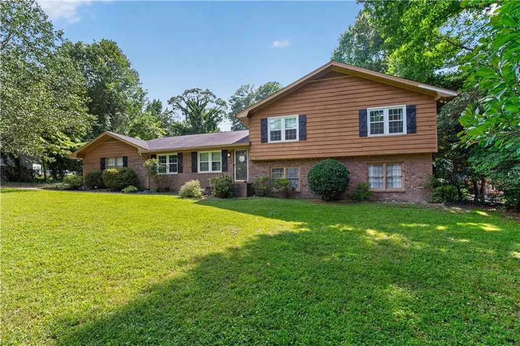 2197 Valley Creek Circle, Snellville