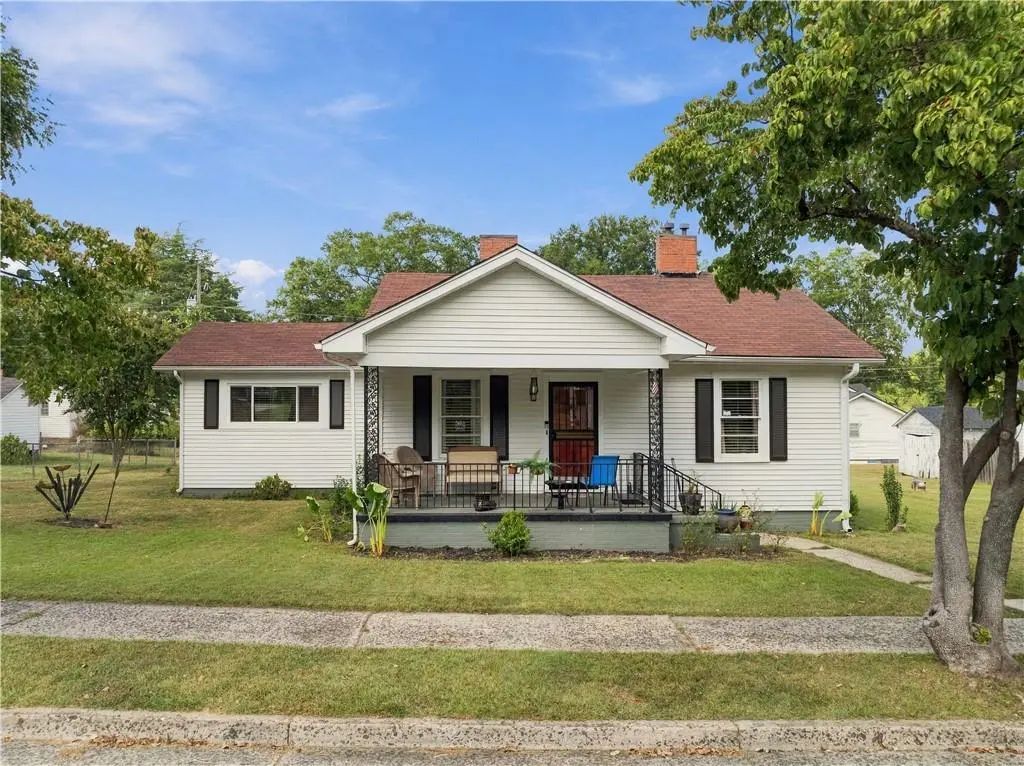 5 S 4th Street, Lindale